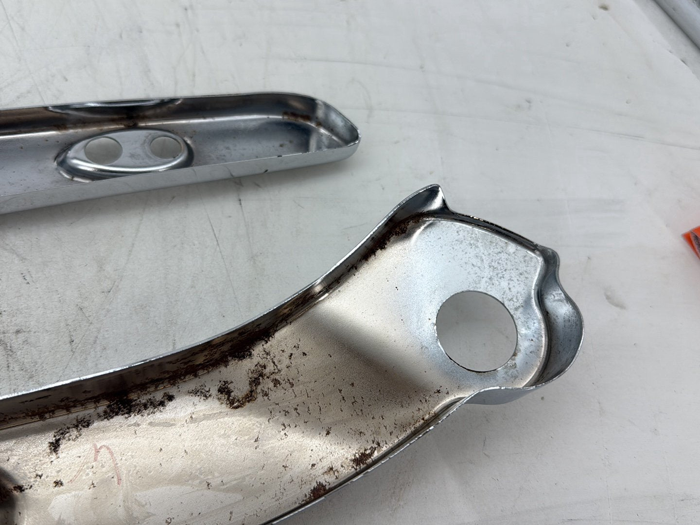 2012 Harley Dyna FXDF Fat Bob OEM Rear Left & Right Fender Support Bracket