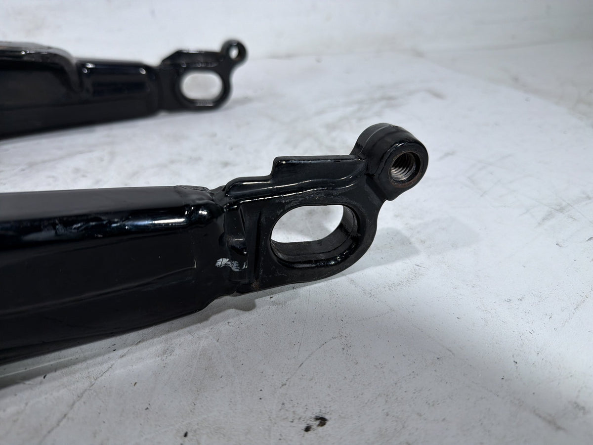 2010 Harley Electra Glide Touring Ultra OEM Rear Fork Swingarm Swing Arm