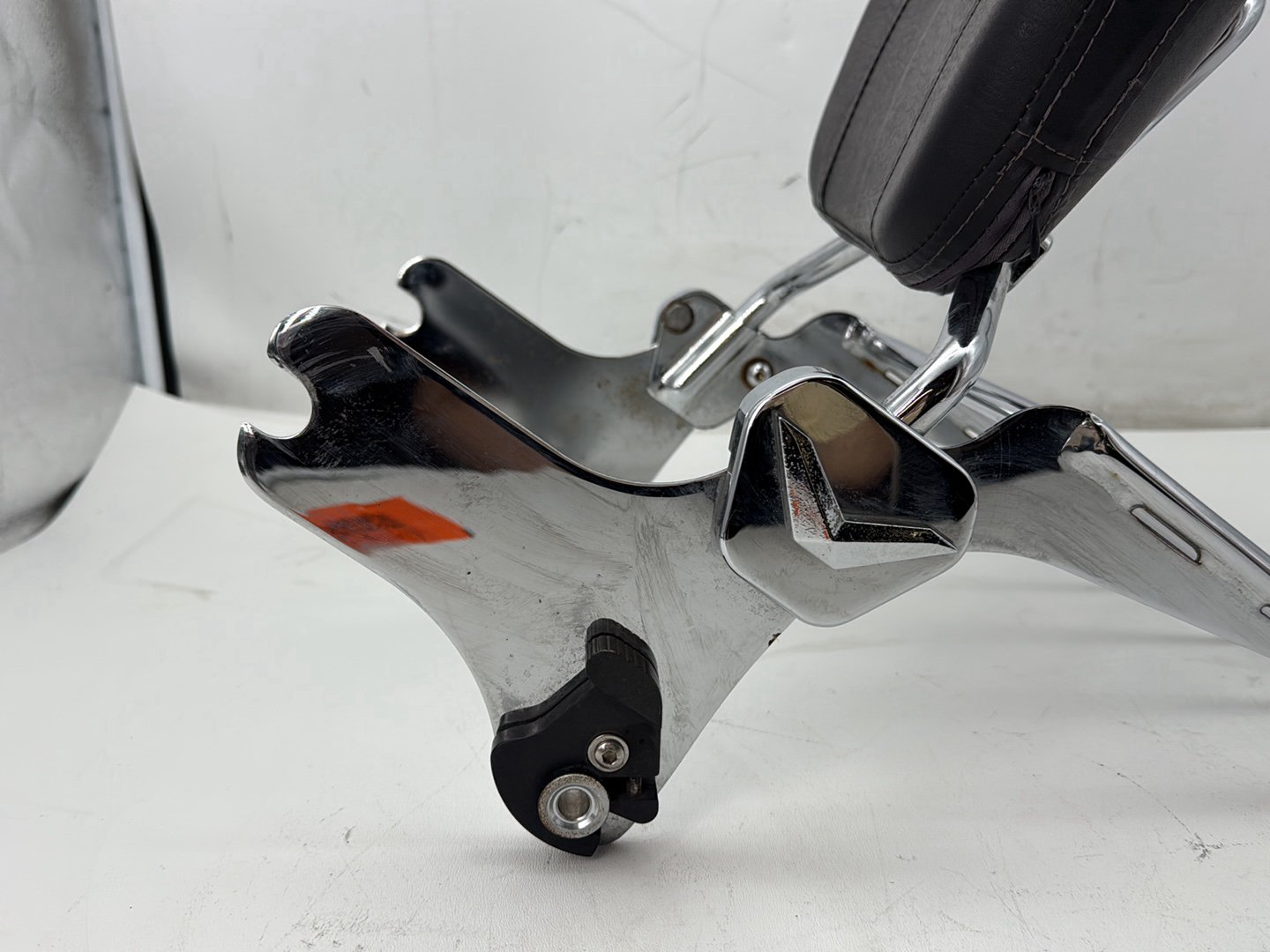 2008 Harley Road King Touring FLHR OEM Rear Sissy Bar w/ Backrest Cushion Pad