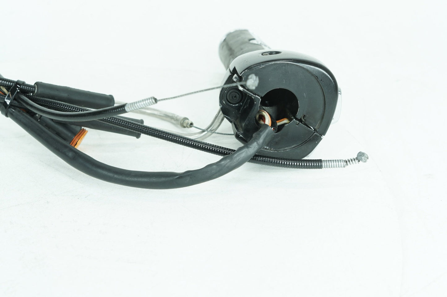 1999 - 2006 Harley-Davidson Softail Heritage Classic Right Engine Start Kill Switches Controls 71684-06A