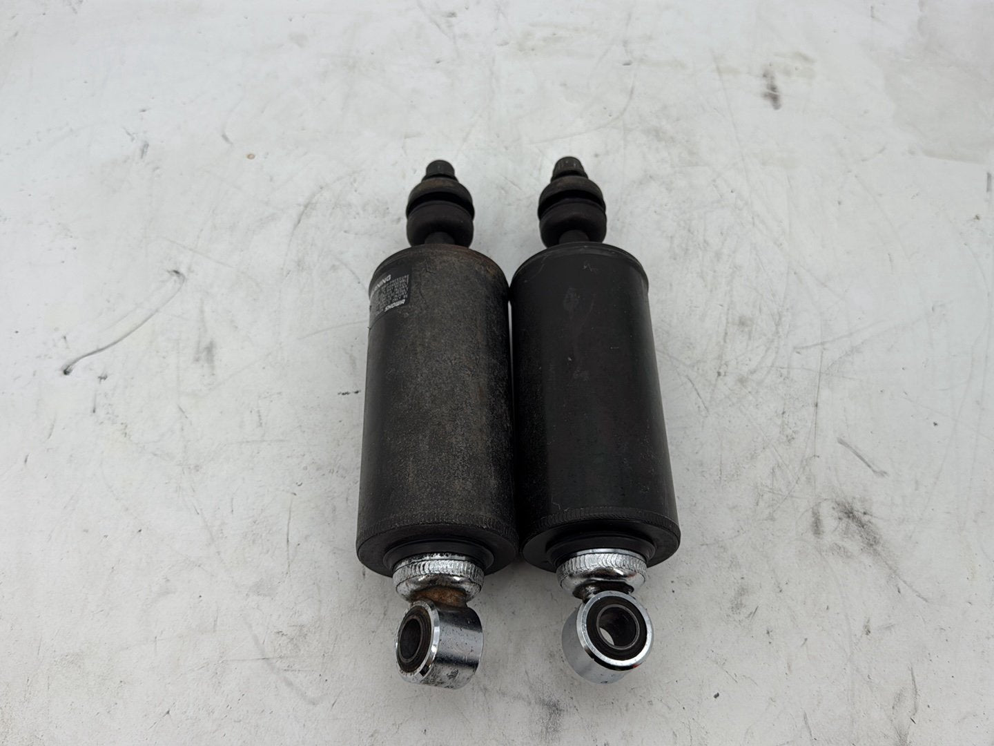 2002 Harley Heritage Softail Classic FLSTC OEM Rear Left Right Shock Absorbers