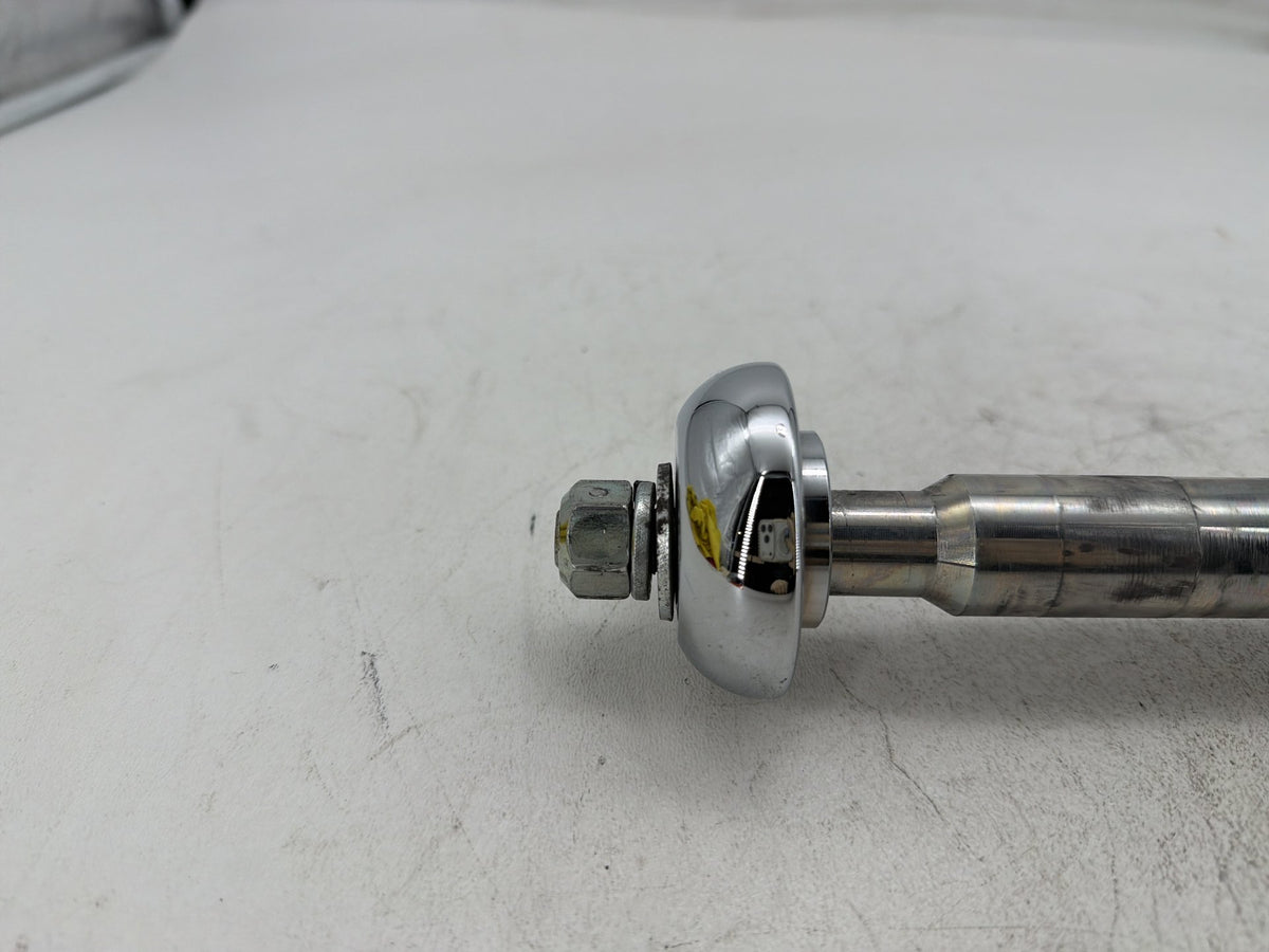2007 Harley Electra Touring CVO Screamin Eagle OEM Front Wheel Axle Bolt Shaft