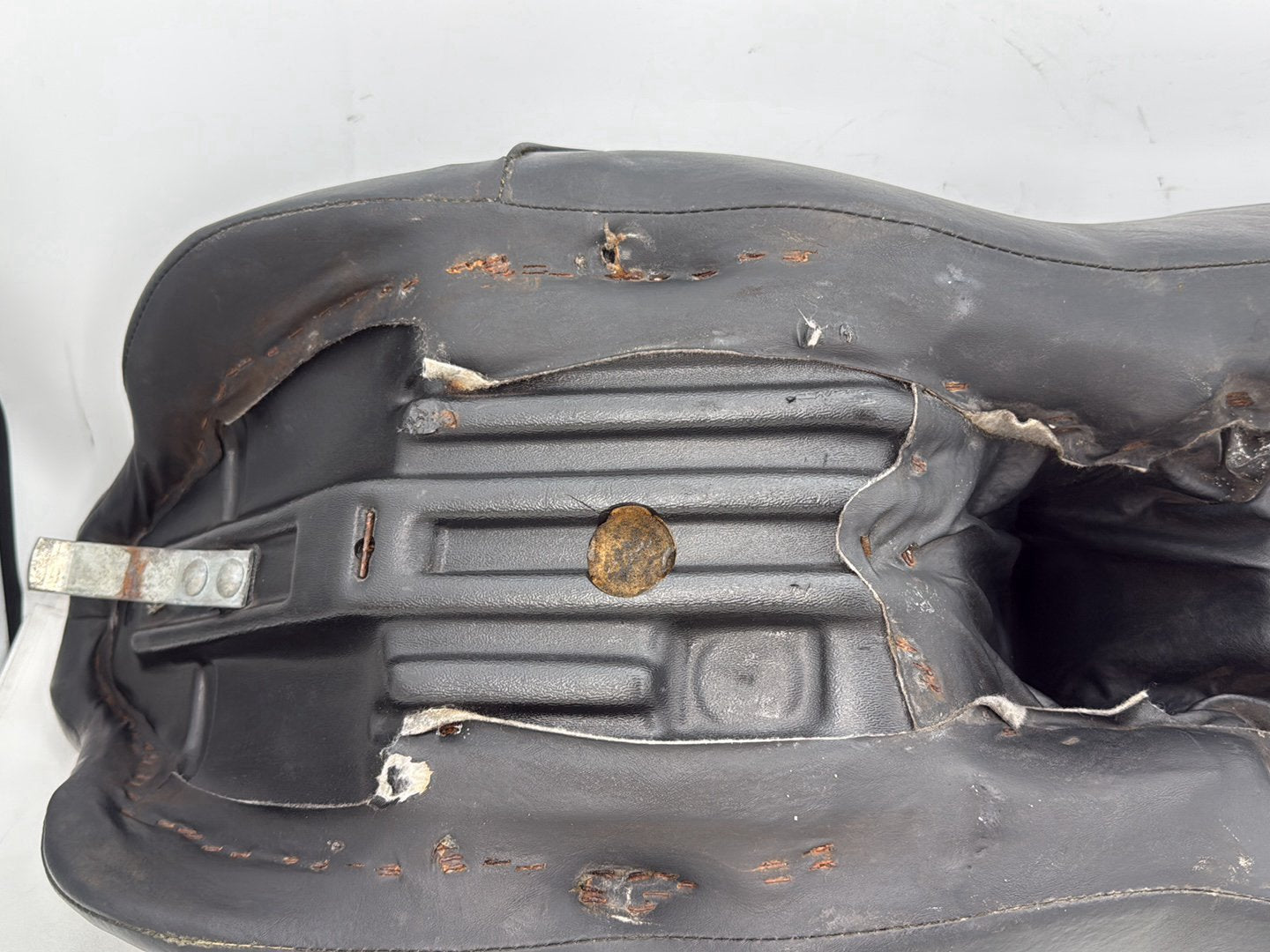 2000 Harley Touring Electra Glide Ultra OEM Passenger Rider Driver Seat Saddle
