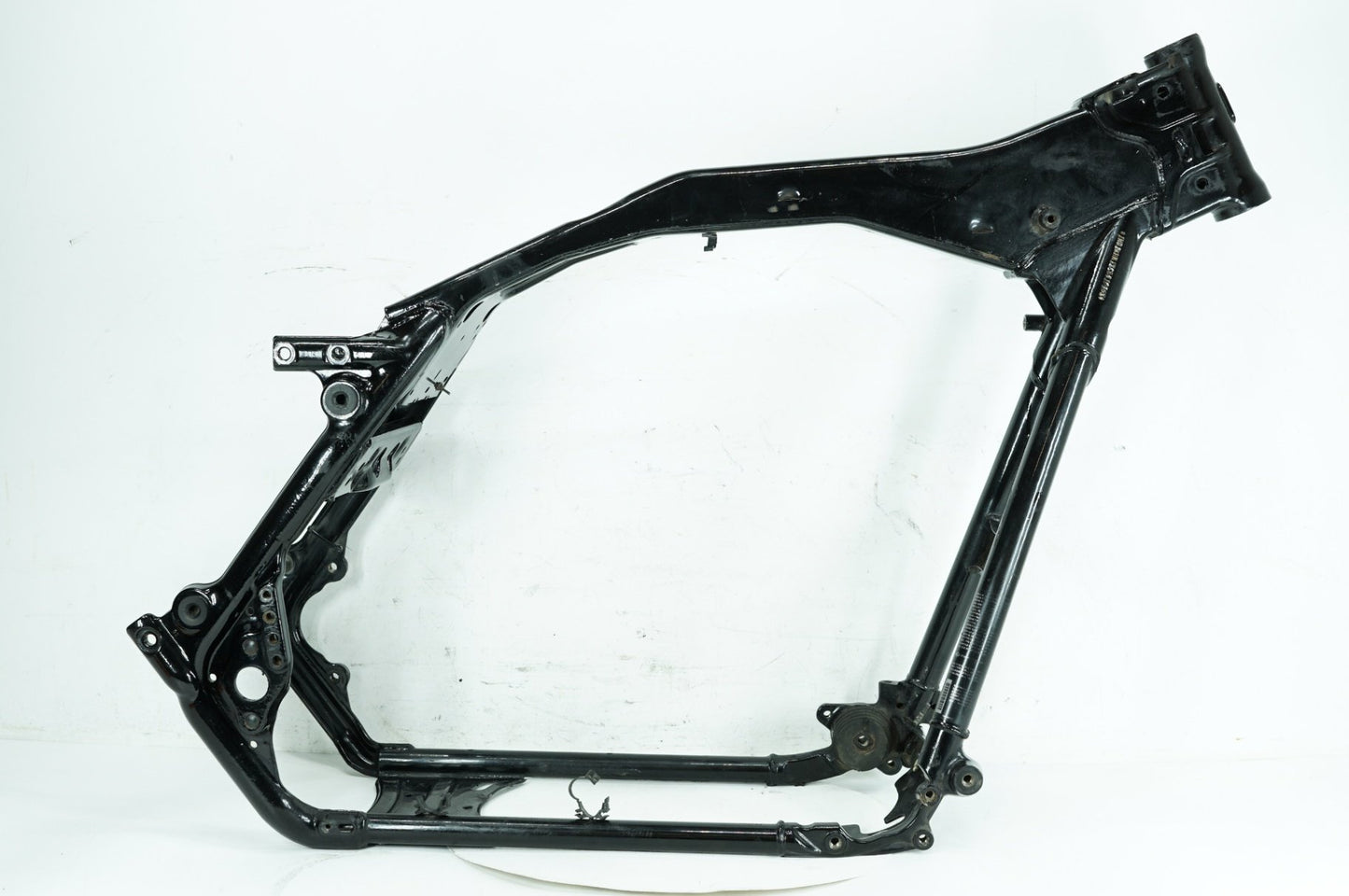 2008 - 2016 Harley-Davidson Touring Road Glide Custom Body Main Frame Chassis SLVG 47900-11BHP