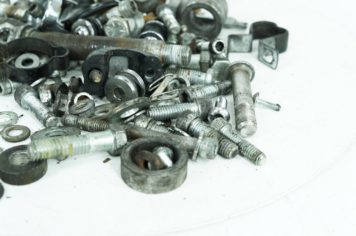 2005 Harley-Davidson Sportster XL1200 C - Hardware Bolts Nuts & Brackets