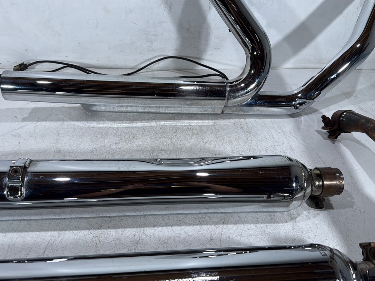 2011 Harley Electra Glide Touring Ultra OEM Exhaust Header Pipes Muffler