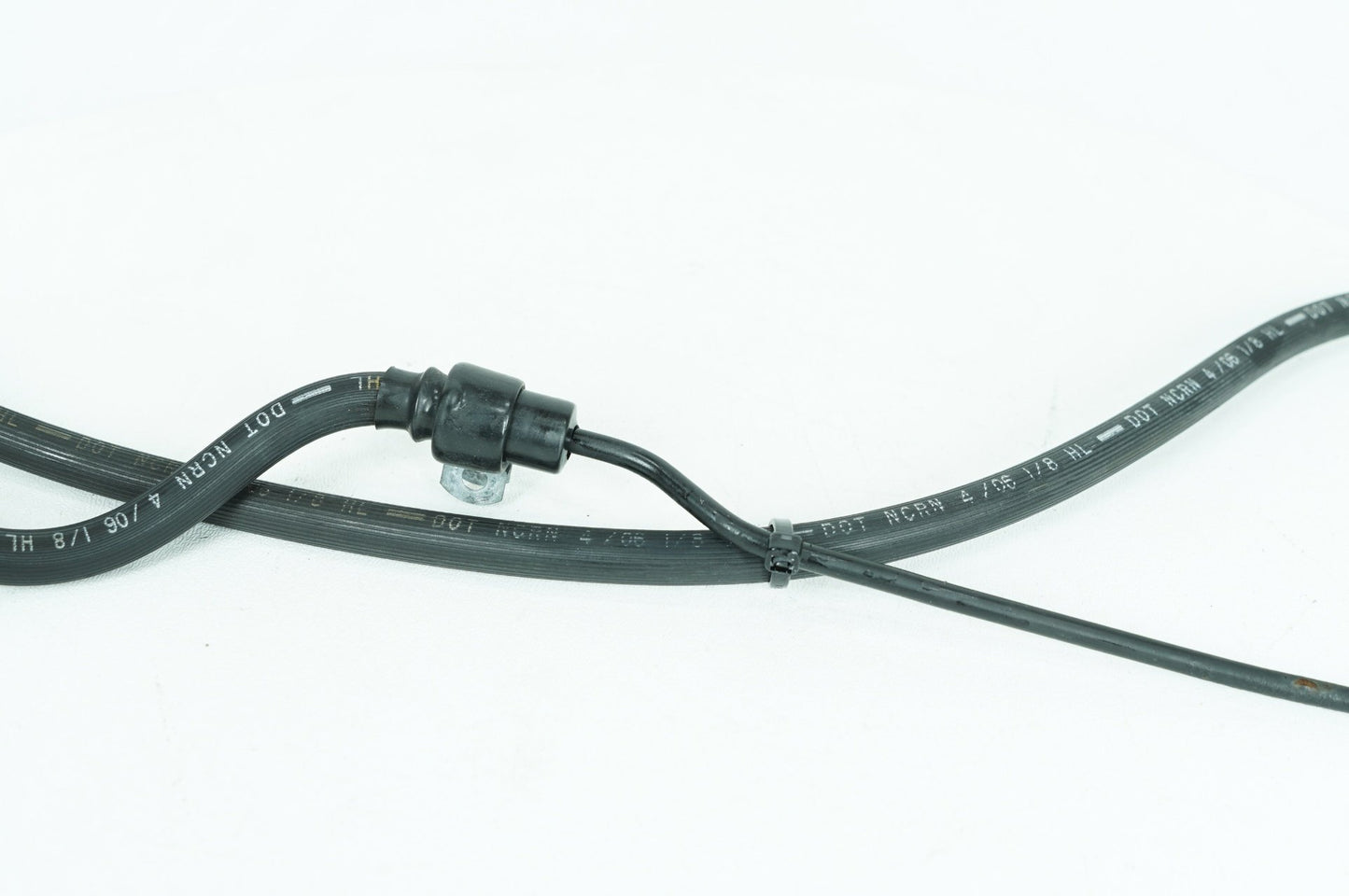 2004 - 2022 Harley-Davidson Sportster 883 Front Brake Hose Line Pipe 46400-04A