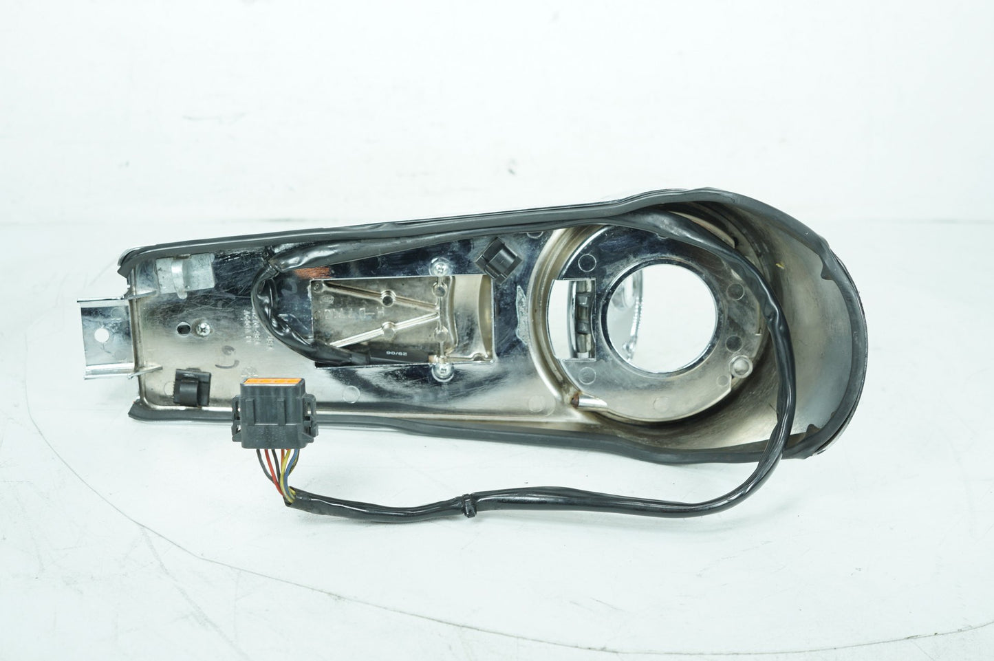 2007 - 2012 Harley-Davidson Touring CVO Electra Screamin Eagle Fuel Gas Tank Dash Console NOKey 61270-98A