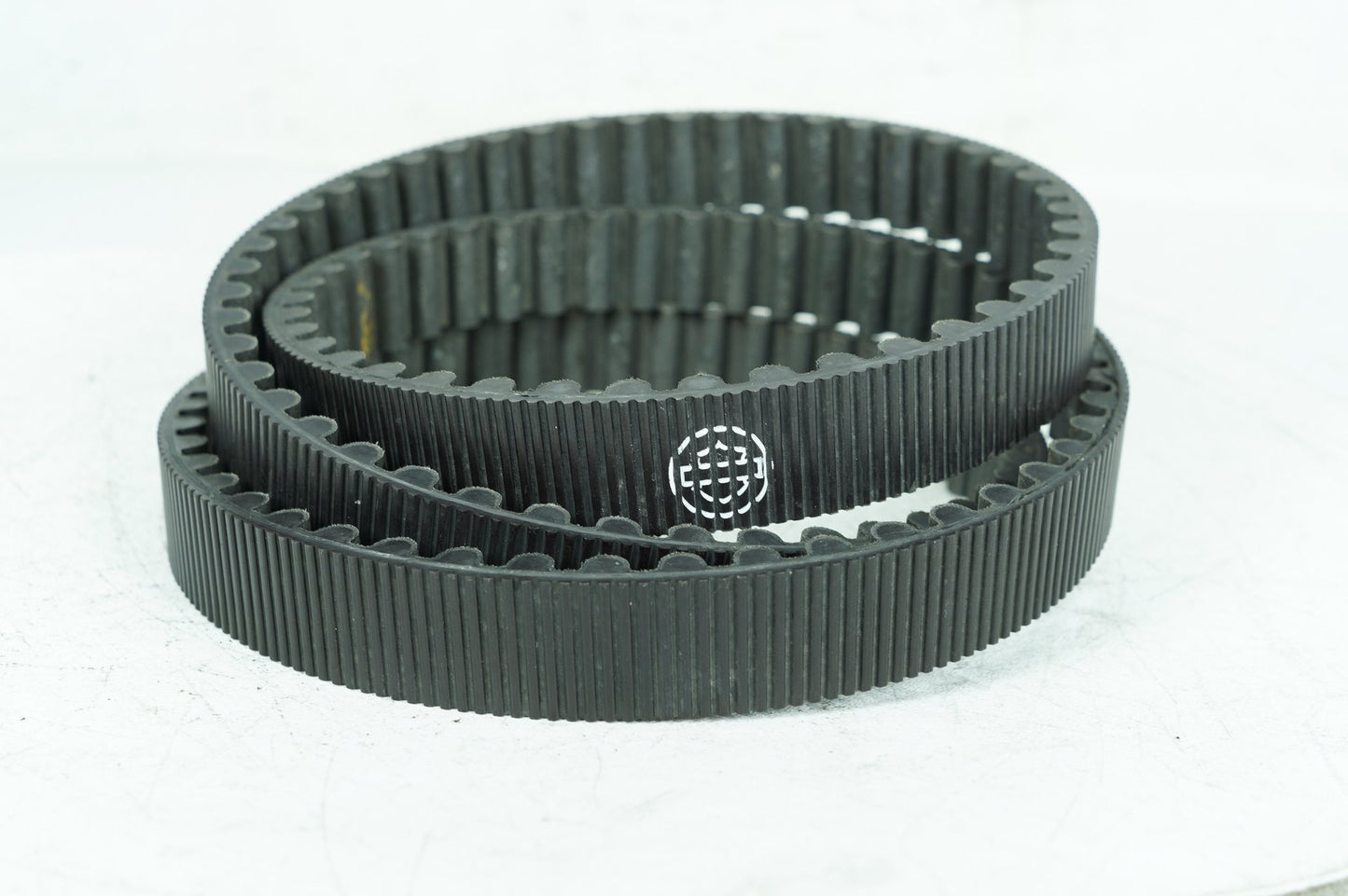 26242 2006 Harley-Davidson Dyna Super Glide Rear Drive Belt  	40015-00