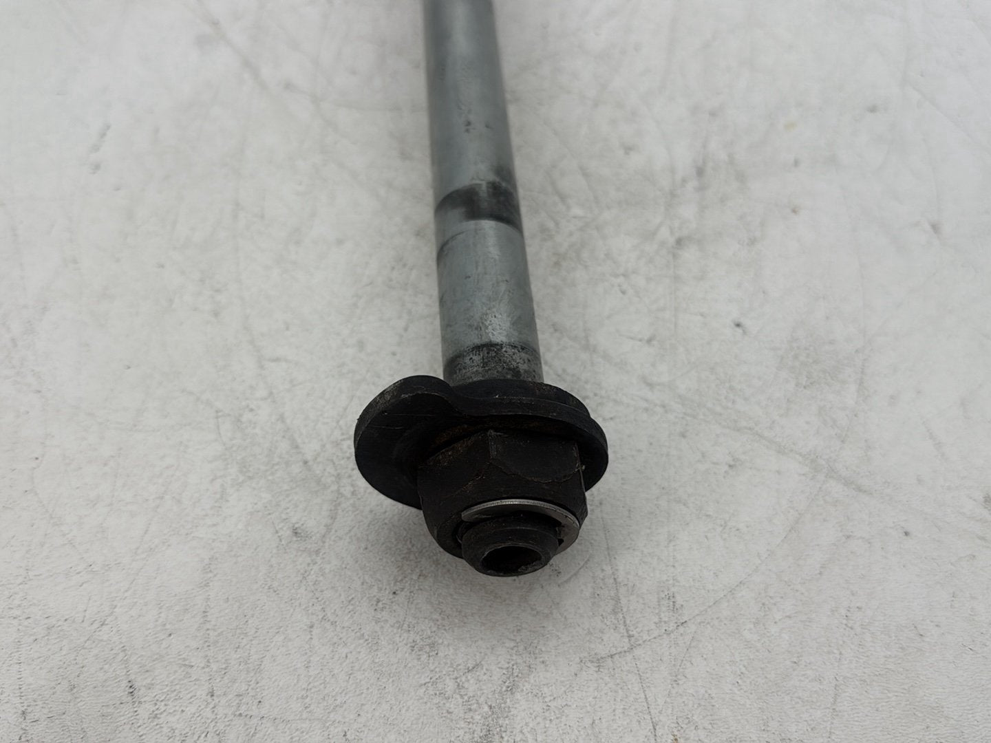 2018 Harley Electra Glide Touring Ultra FLHTCU OEM Rear Wheel Axle Bolt Shaft
