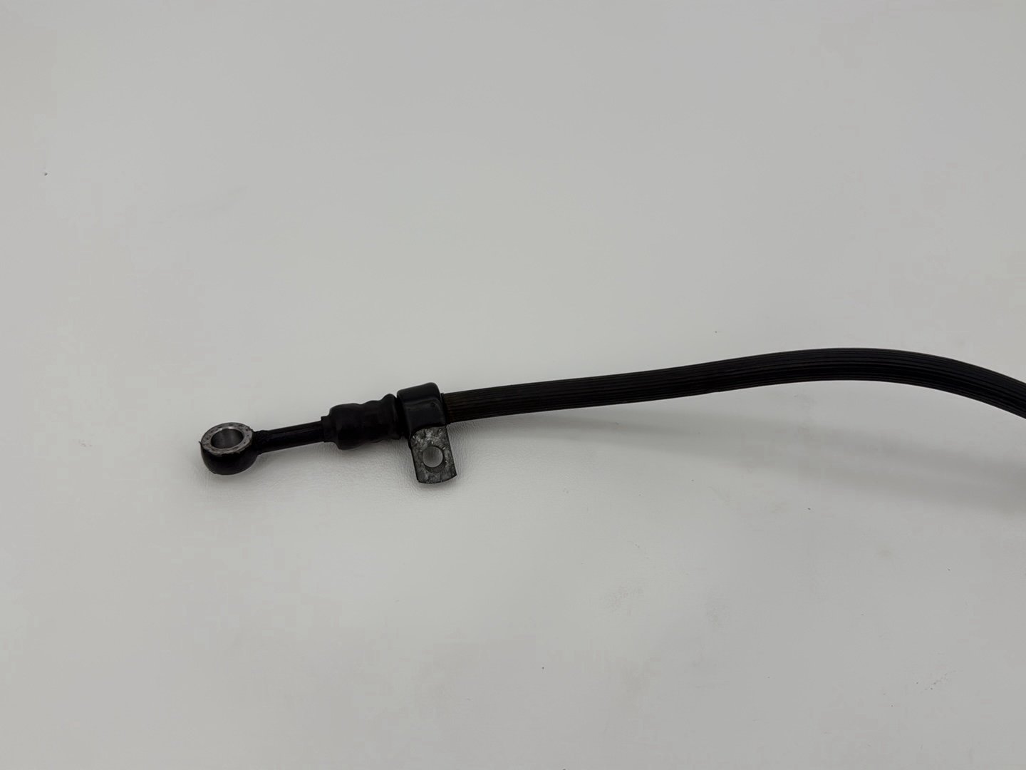2006 - 2017 Harley-Davidson Dyna Street Bob Rear Brake Hose Line Pipe  	40956-00A