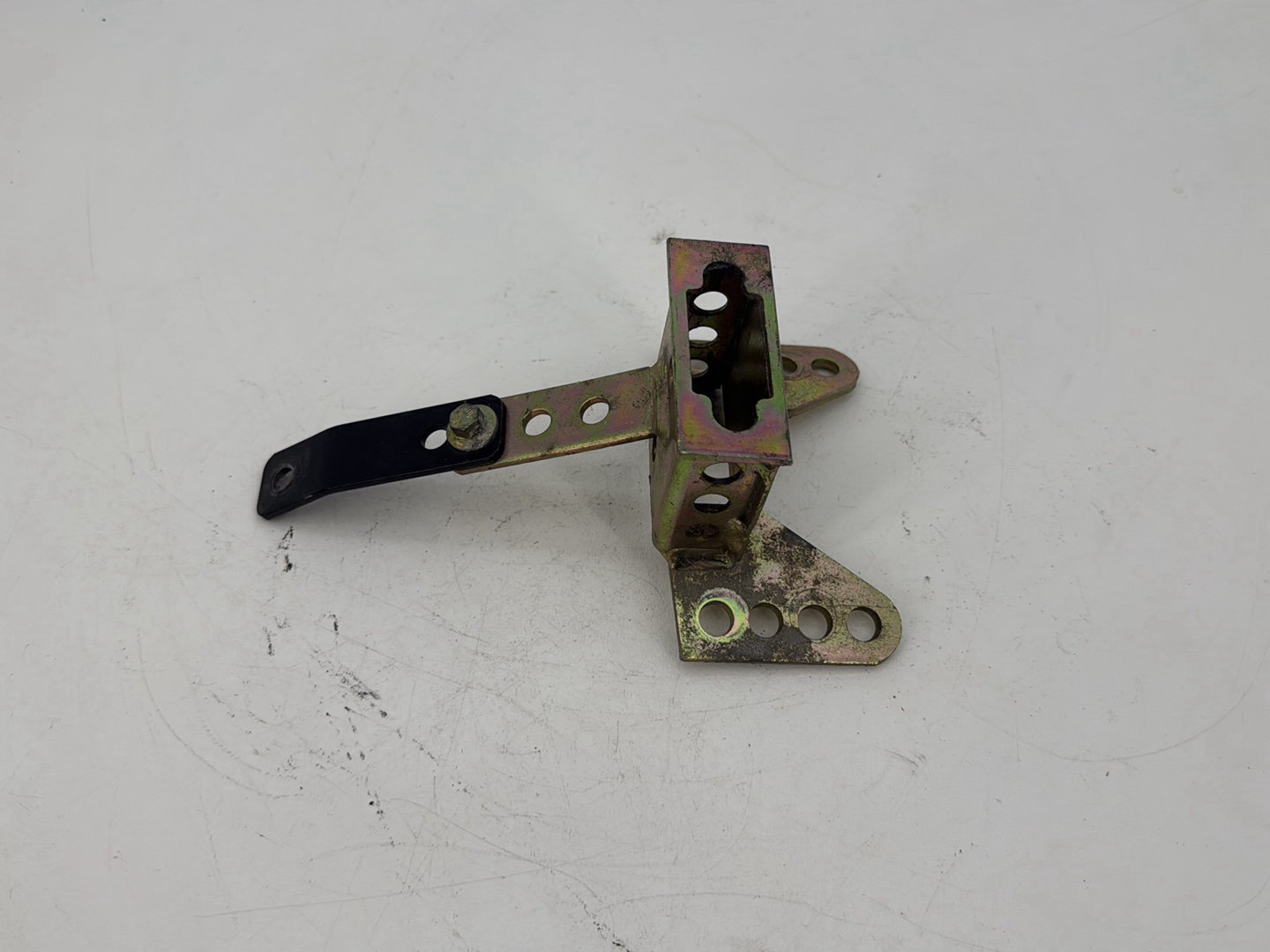 1999 - 2006 Harley-Davidson Touring Road King Custom Driver Rider Backrest Bracket Mount 52589-09A 52589-09A