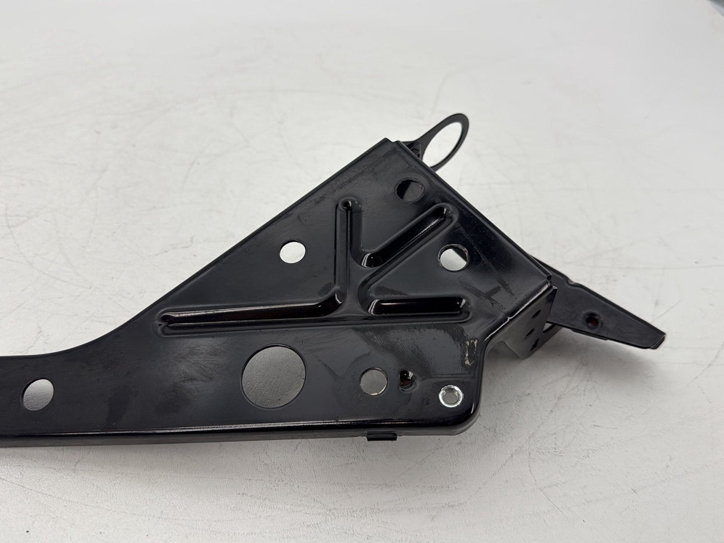15 Harley Touring FLHXS Street Glide OEM Fairing Support Bracket Mounting Holder