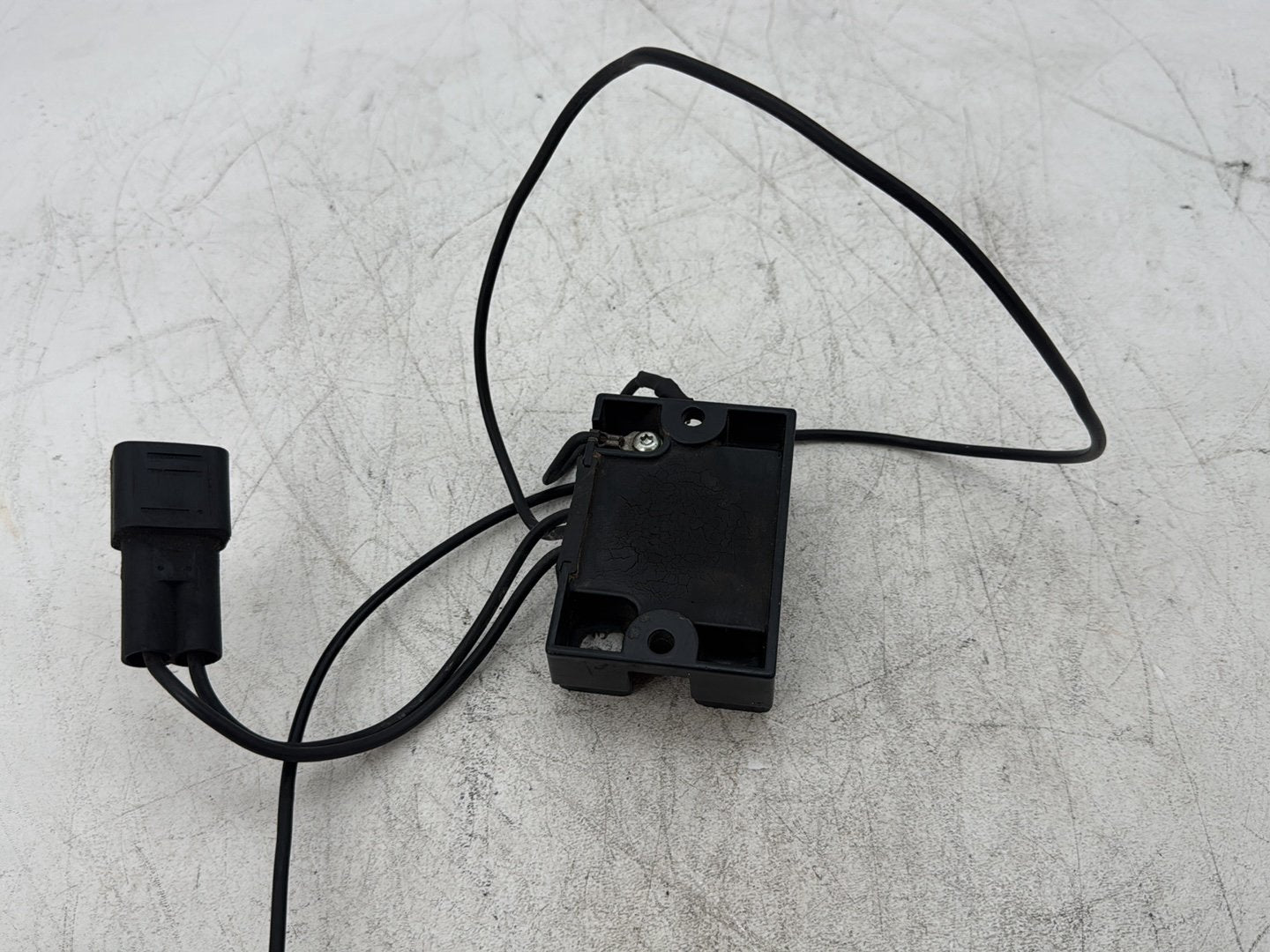2003 Harley Dyna Wide Glide FXDWG OEM Voltage Regulator Rectifier