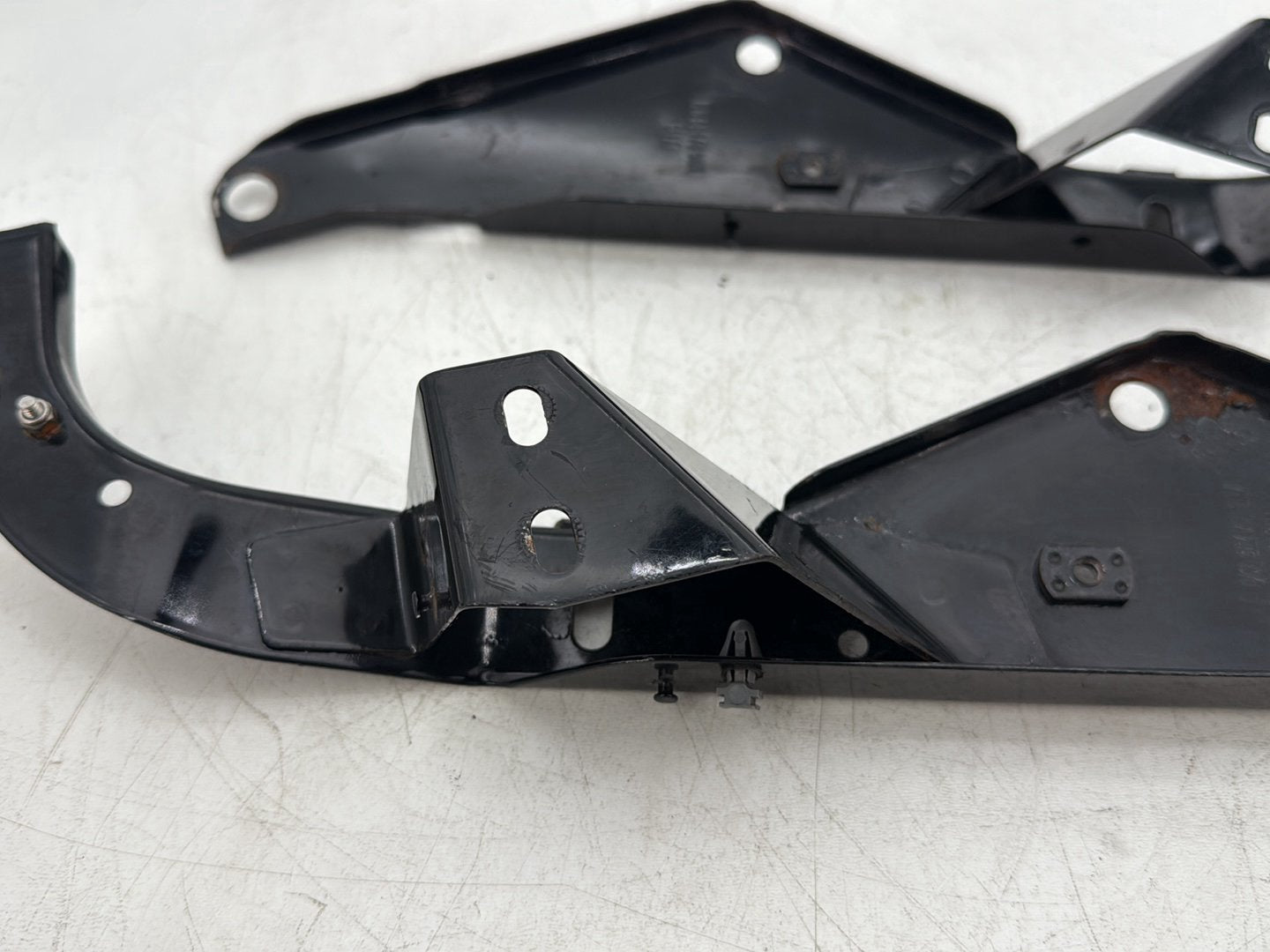 2007 Harley Touring FLHTCU Electra Glide Ultra OEM Right Left Fairing Support Brackets