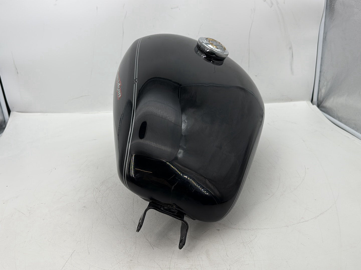2006 Harley Sportster XL883C 883 Custom OEM Fuel Gas Tank Gasoline Reservoir