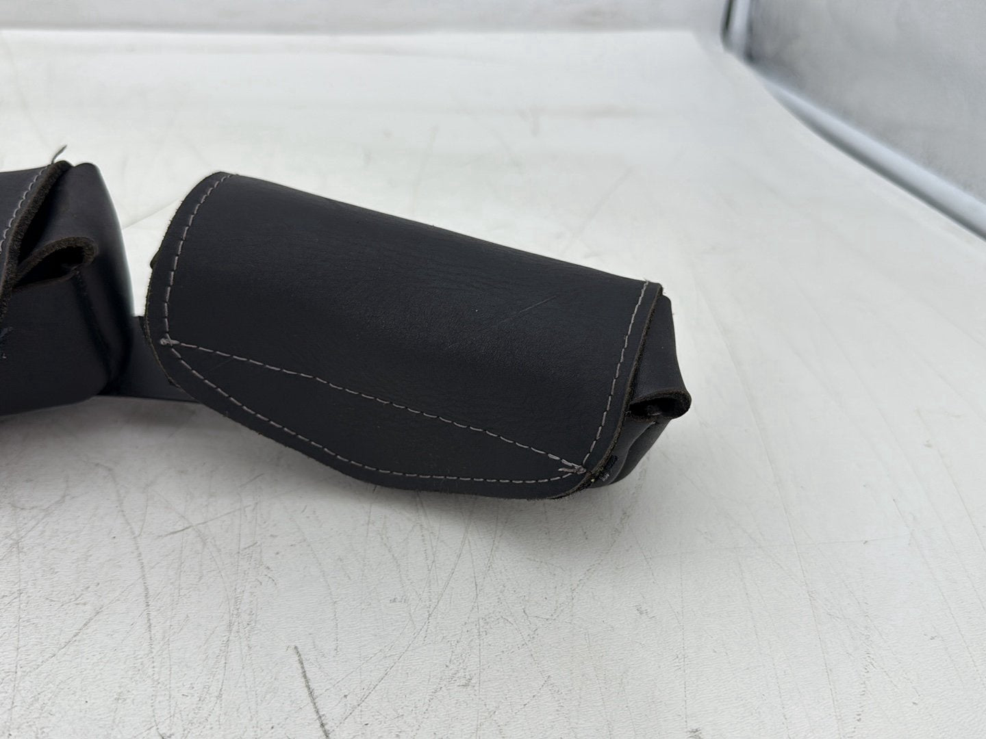 2006 Harley Electra Glide Touring Classic FLHTCI OEM Front Onboard Tool Bag Leather Storage