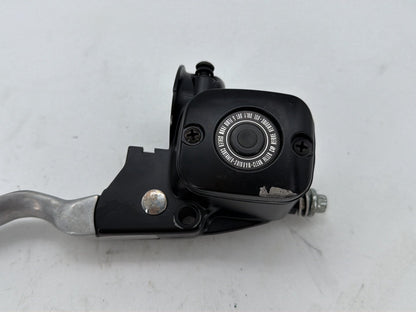 03 Harley Road King Touring Classic OEM Front Right Brake Lever Master Cylinder
