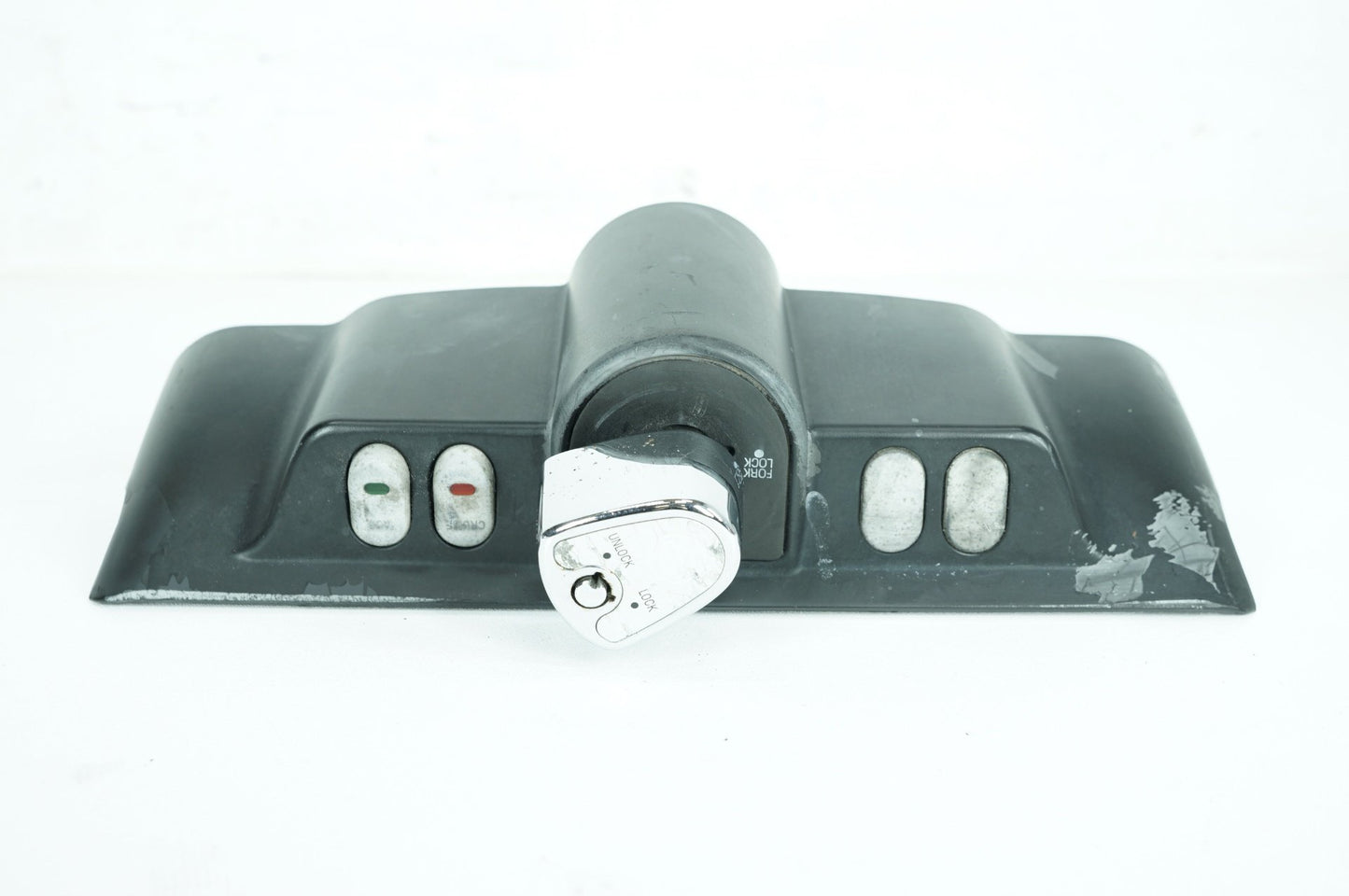 2007 - 2011 Harley-Davidson Touring Street Glide Dash Ignition Cap Switch Lockset NO Key 71572-06