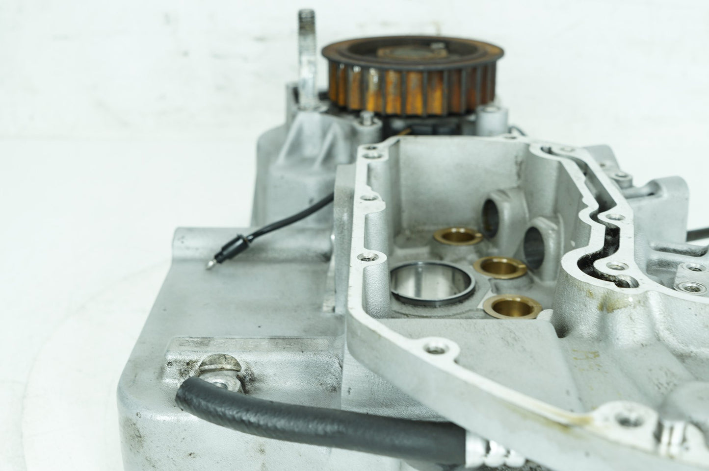 1991 - 2003 Harley-Davidson Sportster Hugger Crankcase Shaft Engine Motor Cover 24558-00