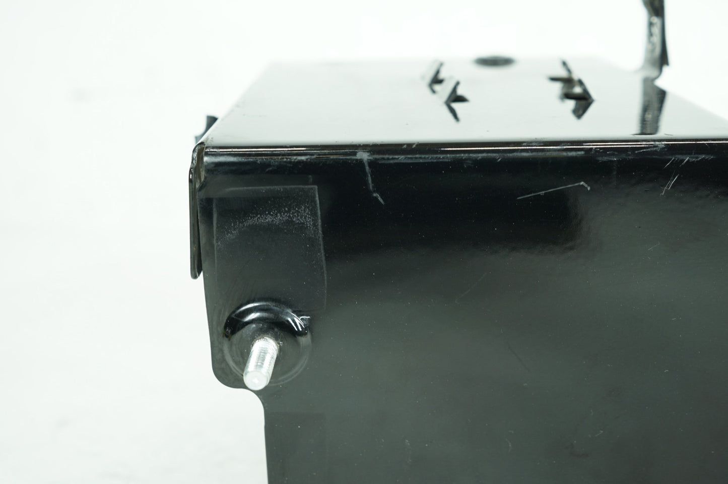 1999 - 2006 Harley-Davidson Touring Electra Glide Ultra Battery Tray Bracket Holder Carrier 66281-01
