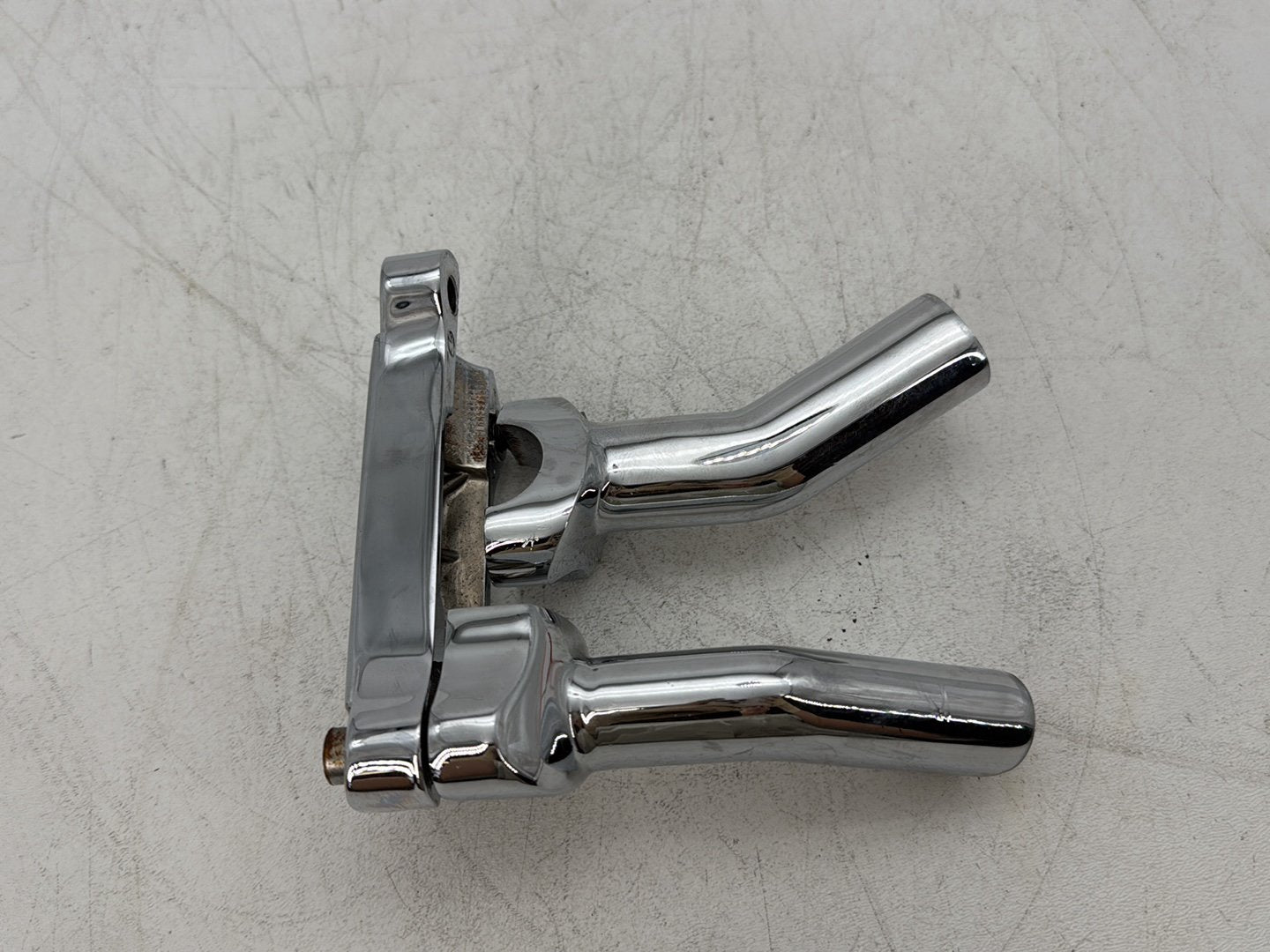 2001 Harley Sportster 883 Hugger XLH883 OEM Front Handlebar Riser Top Clamp Chrome
