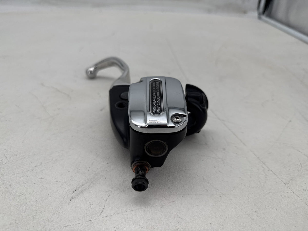 09 Harley Electra Glide Touring OEM Front Right Brake Lever Master Cylinder