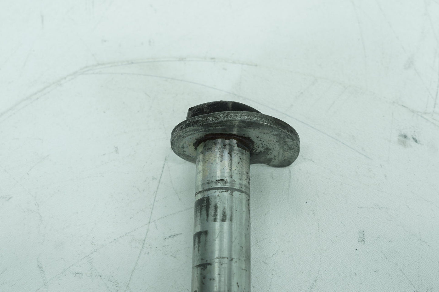2007 - 2012 Harley-Davidson Touring Electra Glide Classic Rear Wheel Axle Bolt Shaft 41056-09