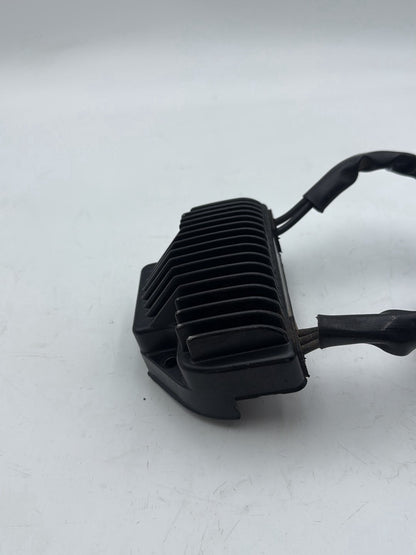 2007 - 2012 Harley-Davidson Dyna Street Bob Voltage Regulator Rectifier   	74631-06
