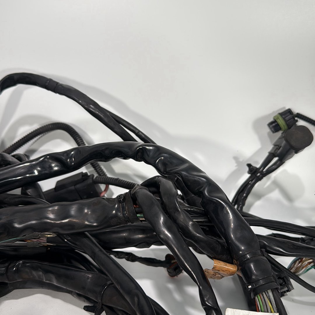 1999 - 2006 Harley-Davidson Touring Electra Glide Classic Main Wire Wiring Harness Loom  	70985-04
