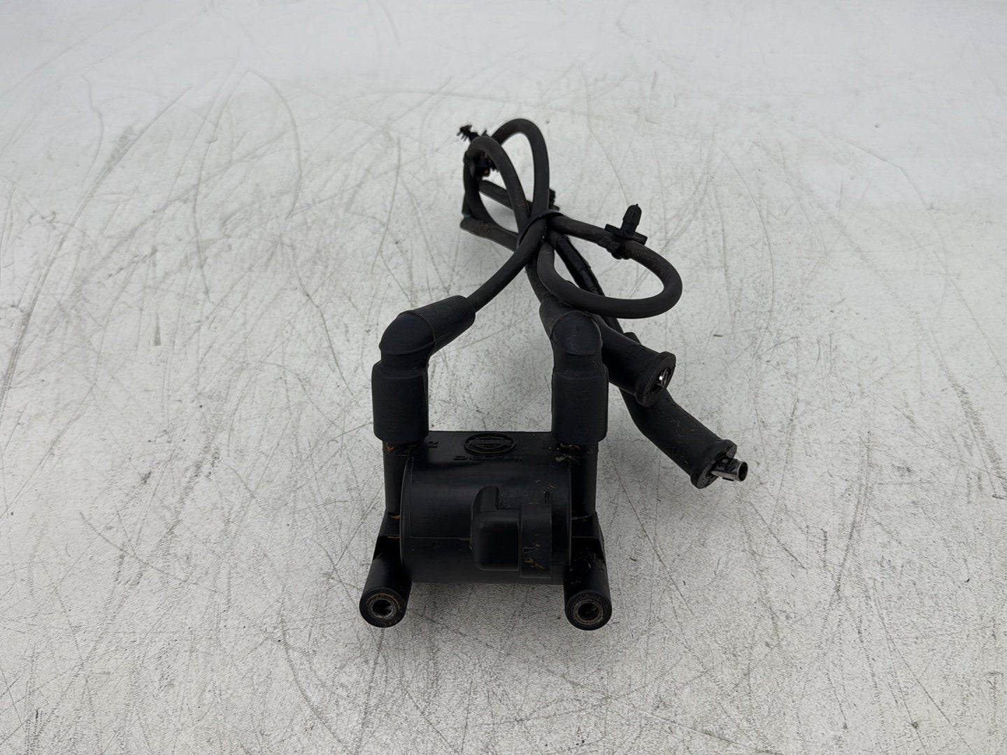 2015 Harley Road Glide Touring FLTRXS OEM Ignition Coil Spark Plugs Cable