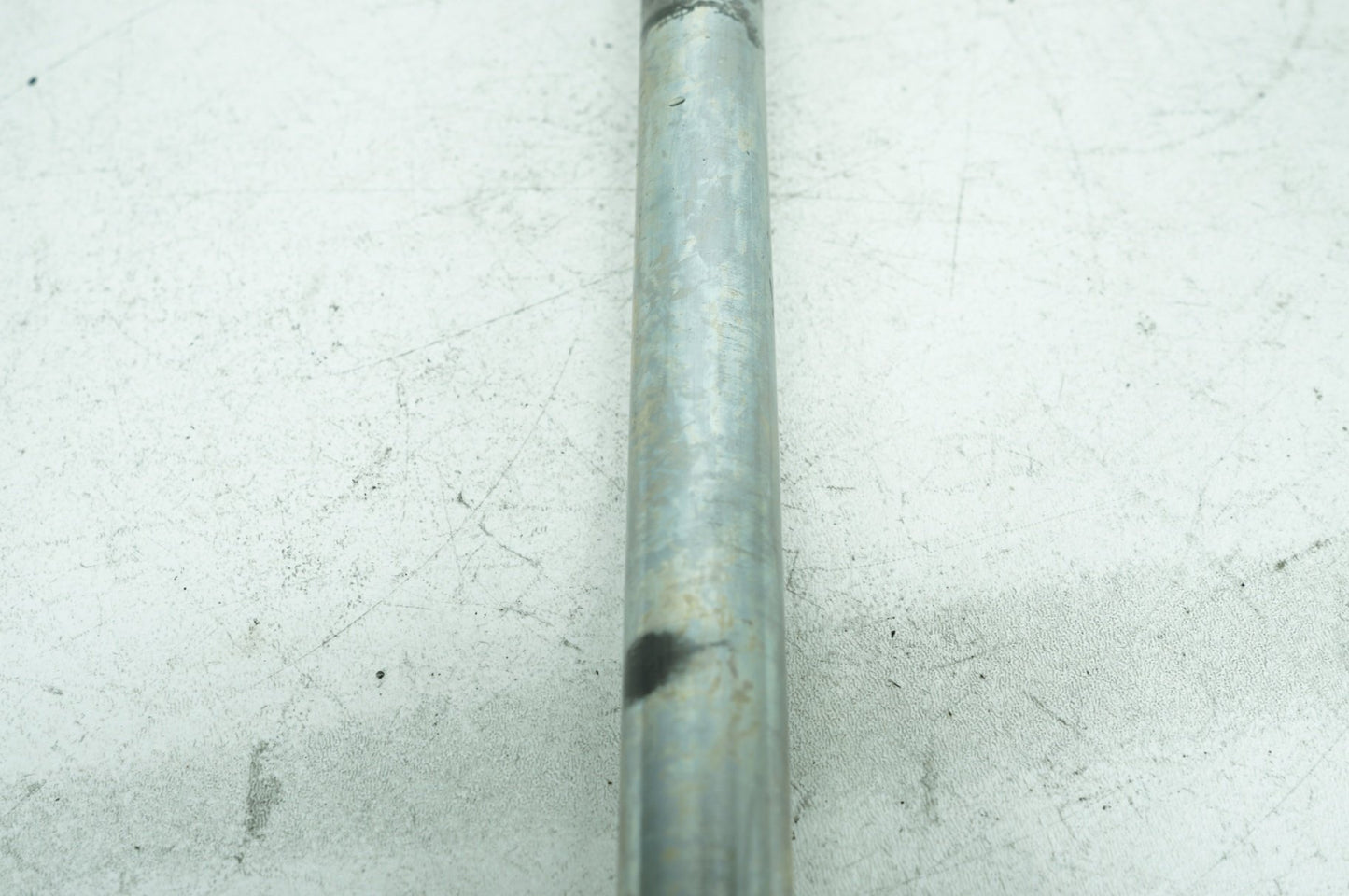 2007 - 2016 Harley-Davidson Touring CVO Electra Screamin Eagle Rear Wheel Axle Bolt Shaft 41056-09