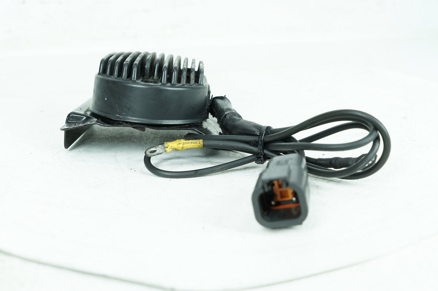 1999 - 2006 Harley-Davidson Softail Fat Boy Voltage Regulator Rectifier   	74540-01