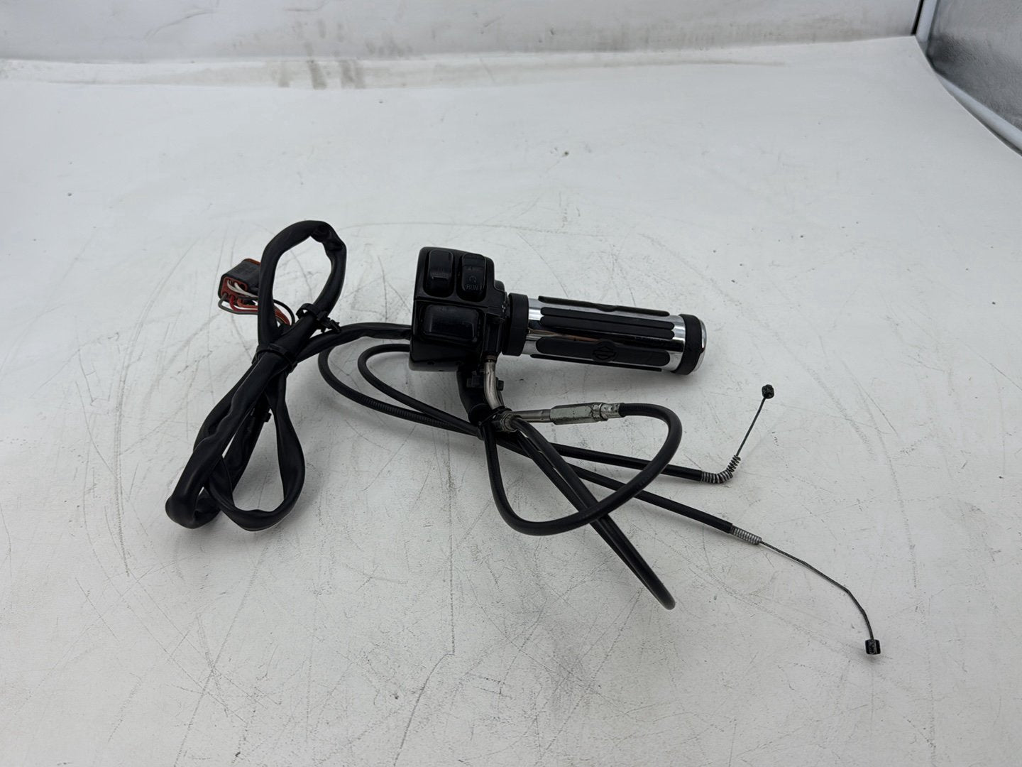 05 Harley Heritage Softail Classic OEM Right Engine Start Kill Switches Controls