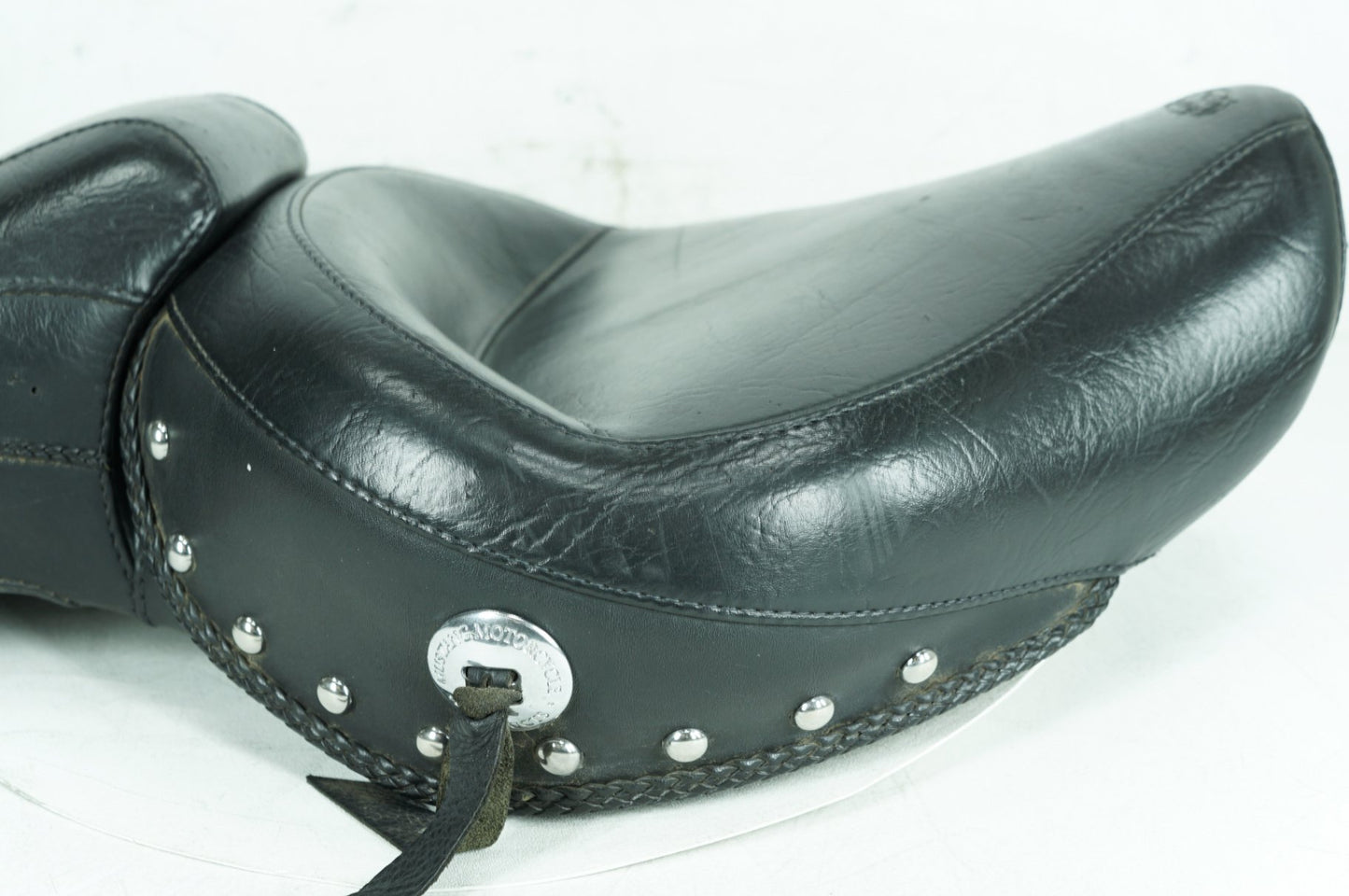 2004 - 2013 Harley-Davidson Sportster Custom Passenger Rider Driver Seat Saddle MUSTANG