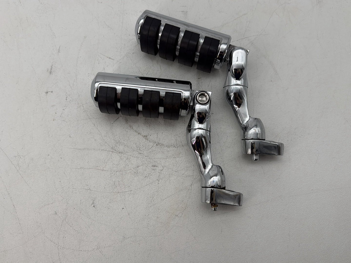 2007 Harley Touring Electra Police Kuryakyn Passenger Left & Right Foot Pegs