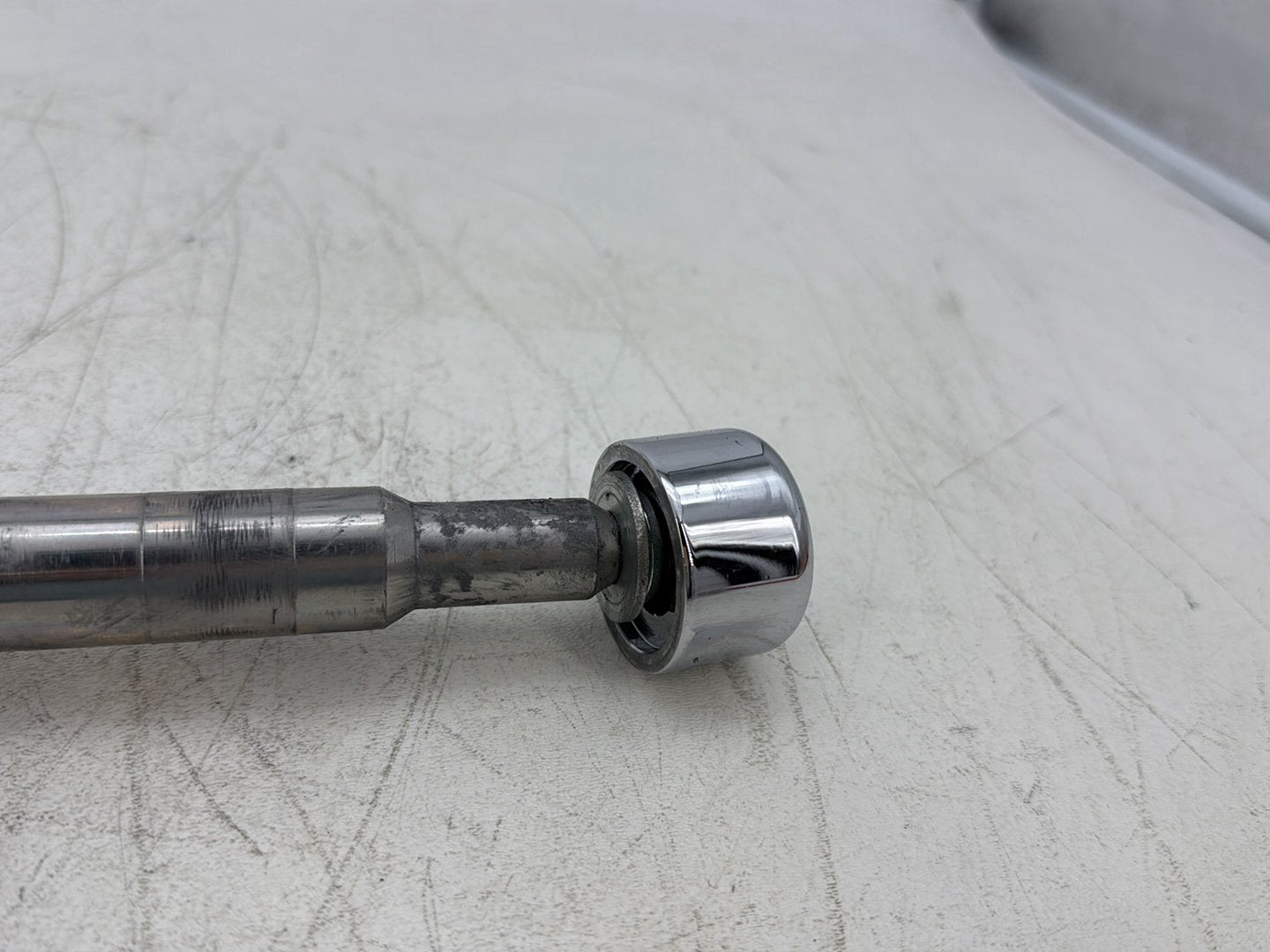 2007 Harley Electra Glide Touring Ultra FLHTCUI OEM Front Wheel Axle Bolt Shaft