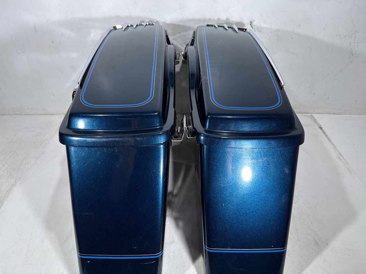 02 Harley Electra Glide Touring Classic OEM Left Right Saddlebags Luggage NOKey