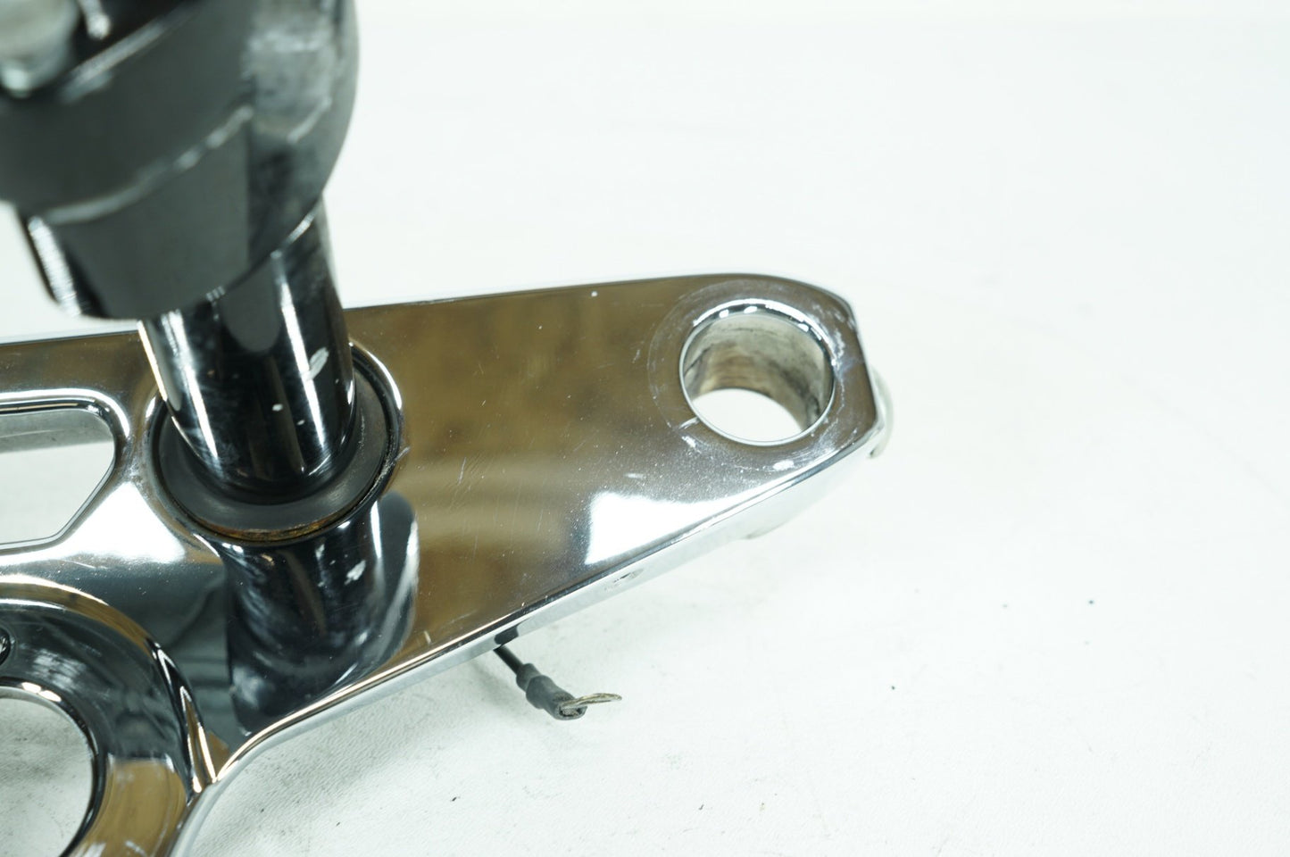 2007 - 2012 Harley-Davidson Softail Custom Front Fork Upper Triple Tree Clamps 45672-80B