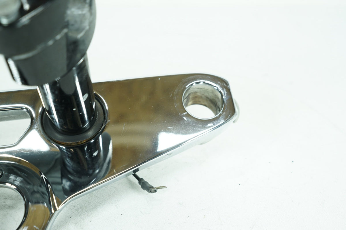 2007 Harley Softail FXSTC Custom OEM Front Fork Upper Triple Tree Clamps