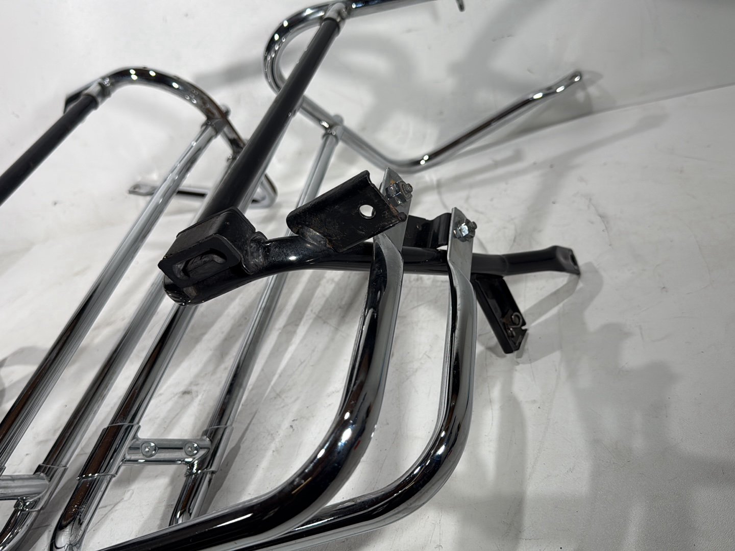 2013 Harley Electra Glide Touring Ultra FLHTCUI OEM Rear Left Right Saddlebag Guard Rails Bar