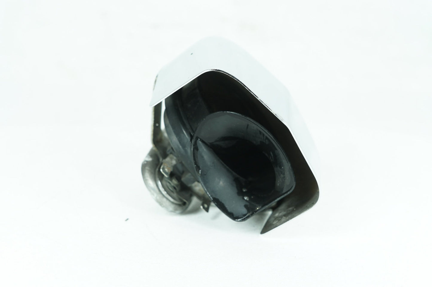 1999 - 2006 Harley-Davidson Softail Heritage Classic Horn Signal Klaxon Chrome Cover 69012-93A