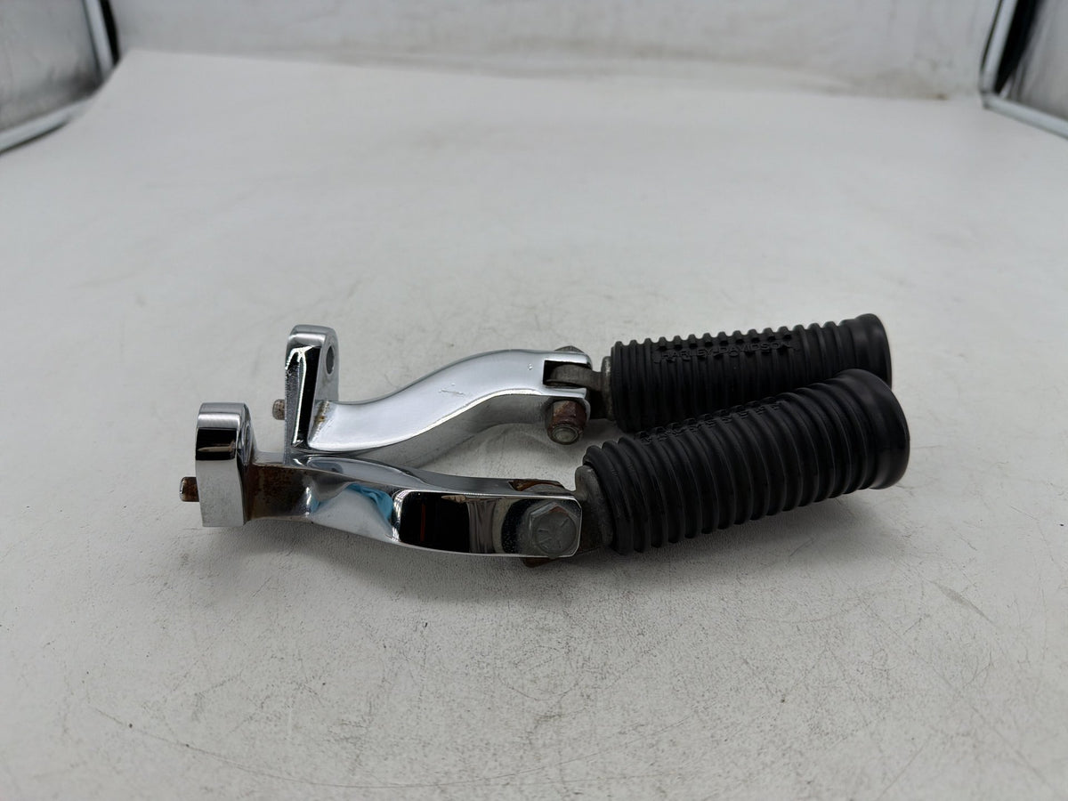 2002 Harley Electra Glide Touring FLHT OEM Passenger Left & Right Foot Pegs