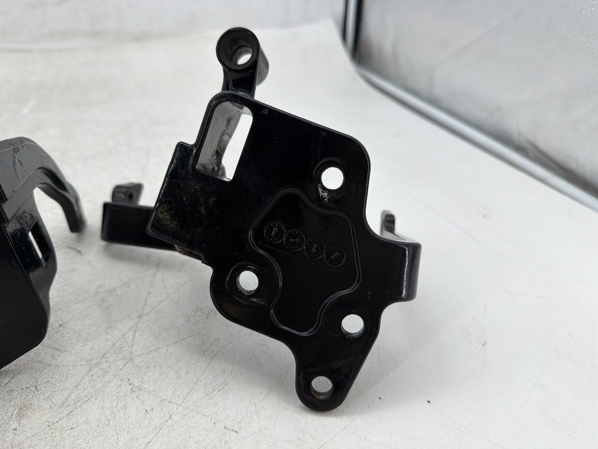 2001 Harley Fat Boy Softail FLSTF OEM Left Right Driver Footpeg Bracket Mounts