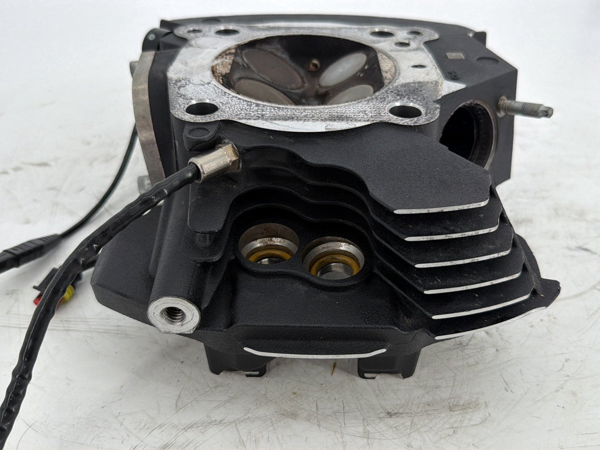 2017 Harley Touring FLHXS Street Glide OEM Rear Twin Cam Engine Cylinder Head