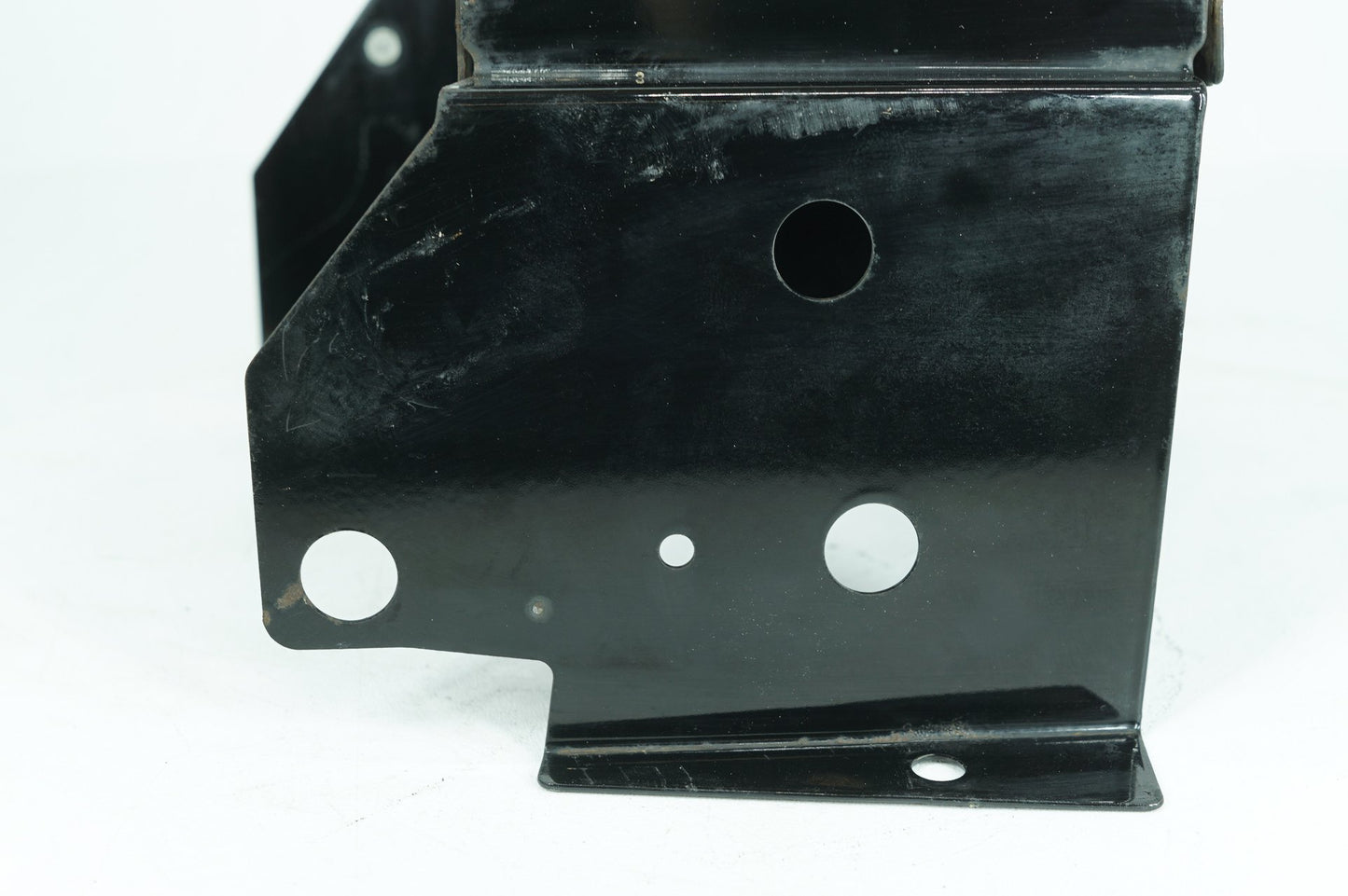 1999 - 2006 Harley-Davidson Touring Electra Glide Classic Battery Tray Bracket Holder Carrier  	66281-02A