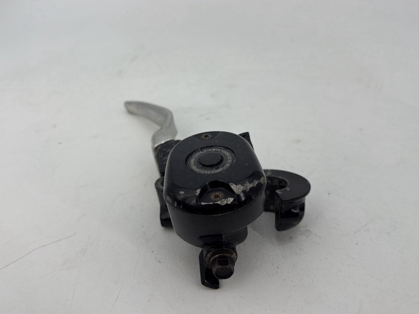 2004 - 2013 Harley-Davidson Sportster 883 Custom Front Right Brake Lever Master Cylinder 45146-04