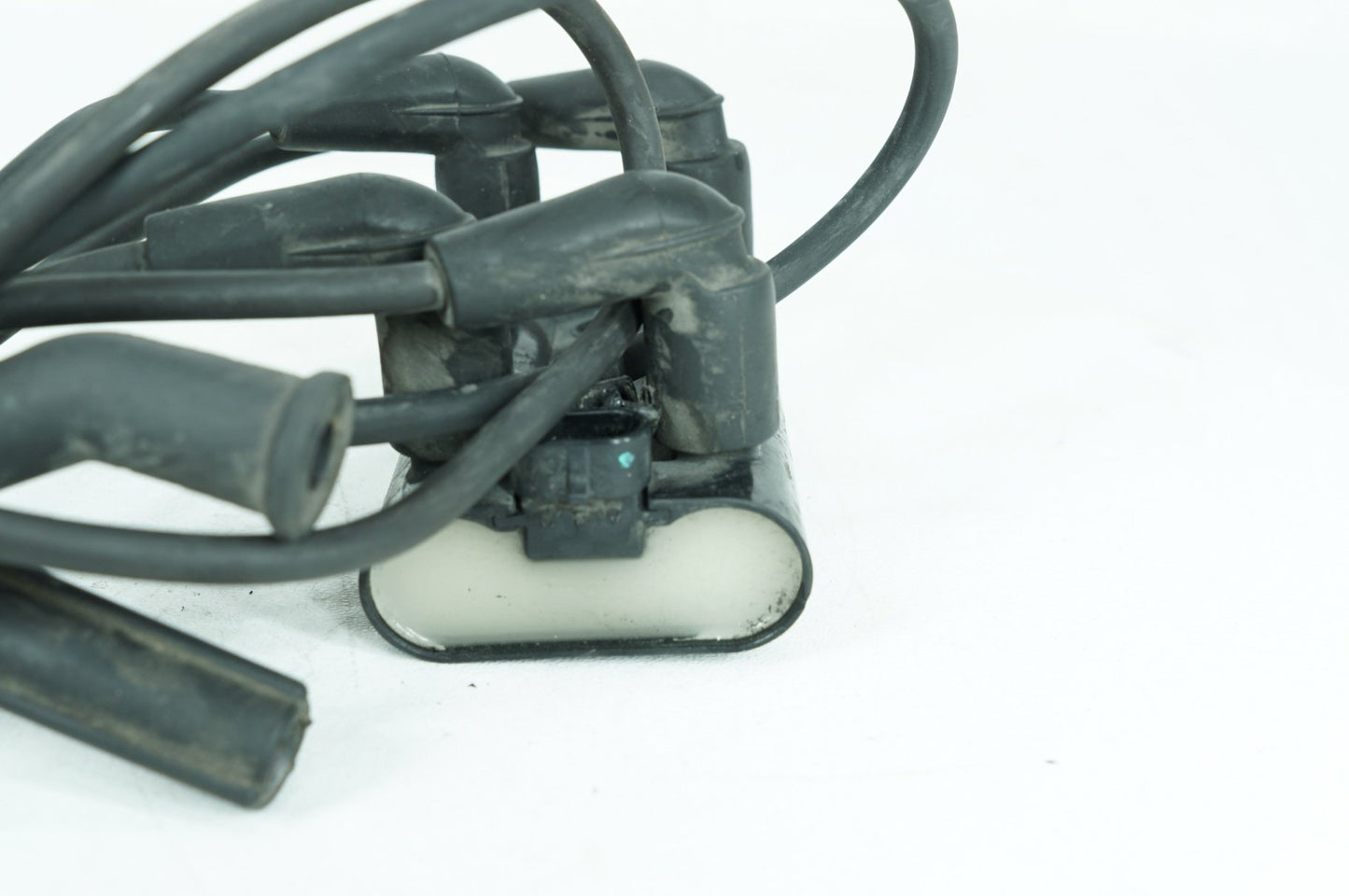 2019 Harley Touring FLHX Street Glide OEM Ignition Coil Spark Plugs Cable