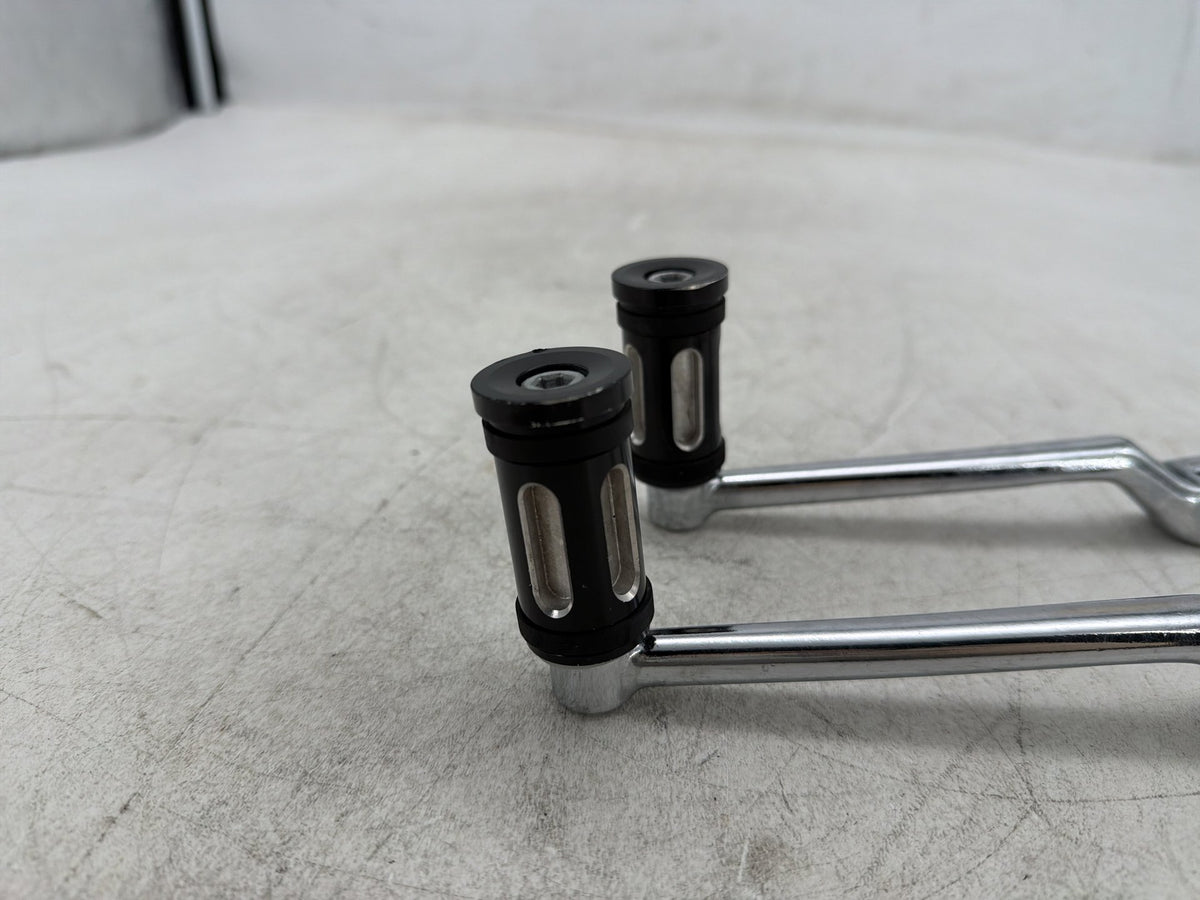 2011 Harley Electra Glide Touring Ultra OEM Gear Shifter Lever Pedal Pedals