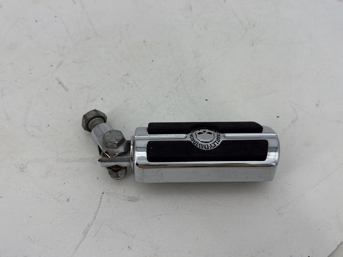 2005 Harley Road Glide Touring OEM Front Driver Highway 1 Foot Peg Rest SKULL